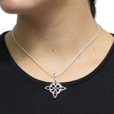 Dije de Plata de Nudo de Bruja