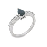 Anillo Con Piedras Preciosas De Plata