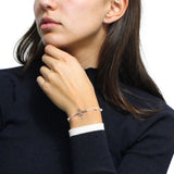 Pulsera con Dije de Nudo de Bruja