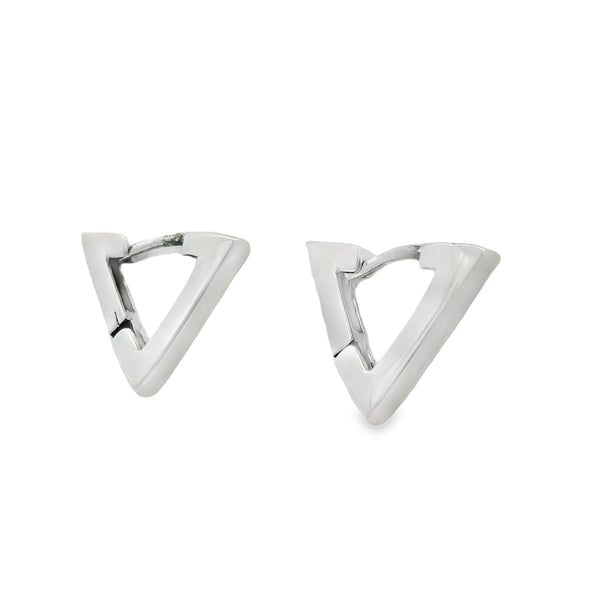 Arete de Plata con Forma de Triangulo