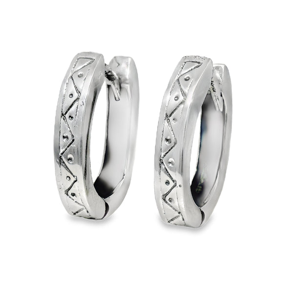 Arete Ovalo Bali de Plata Lisa