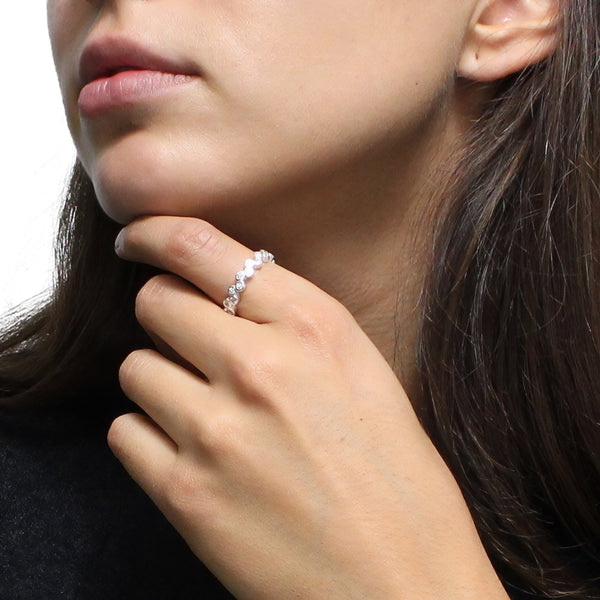 Anillo con Círculos de Circonia ZigZag