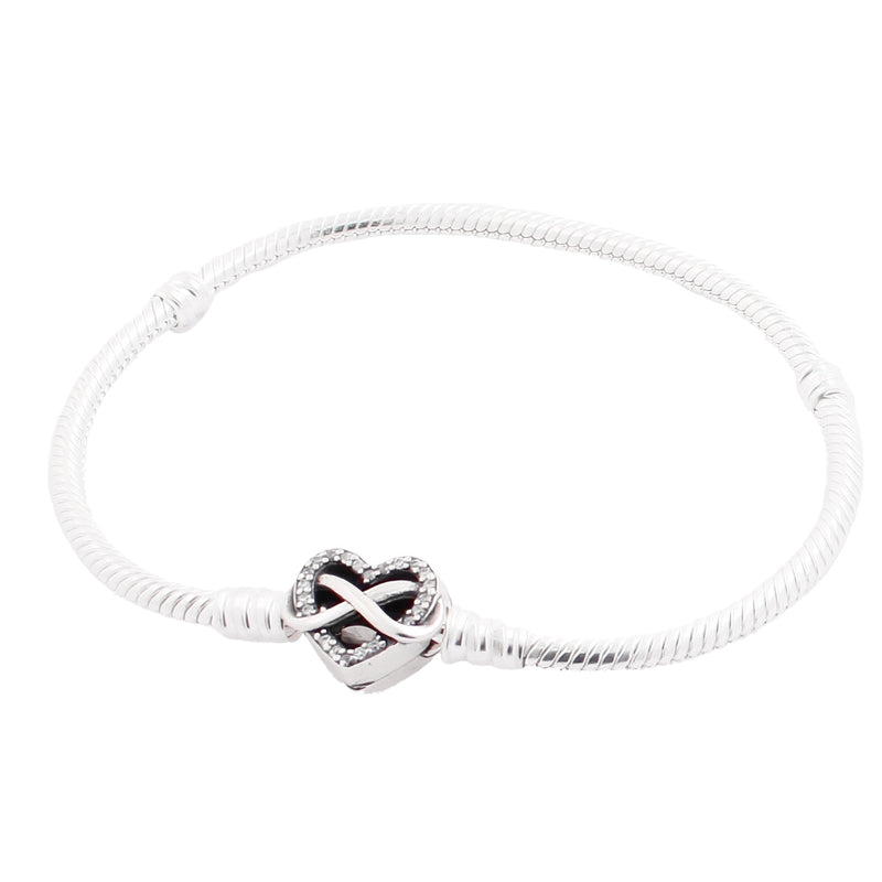 Pulsera Para Dijes con Broche de Corazón Infinito