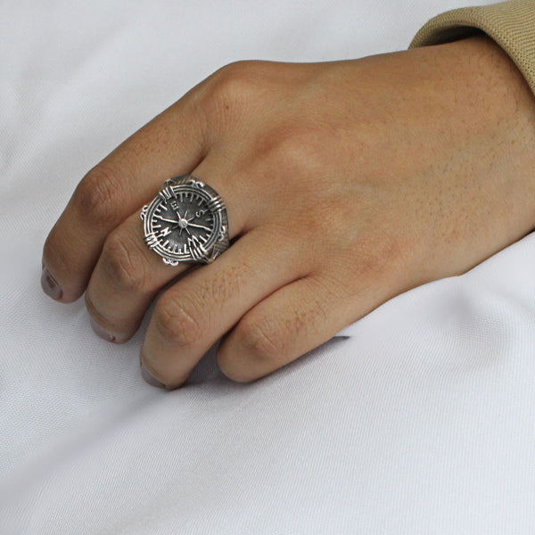 Anillo Brújula de Plata 9