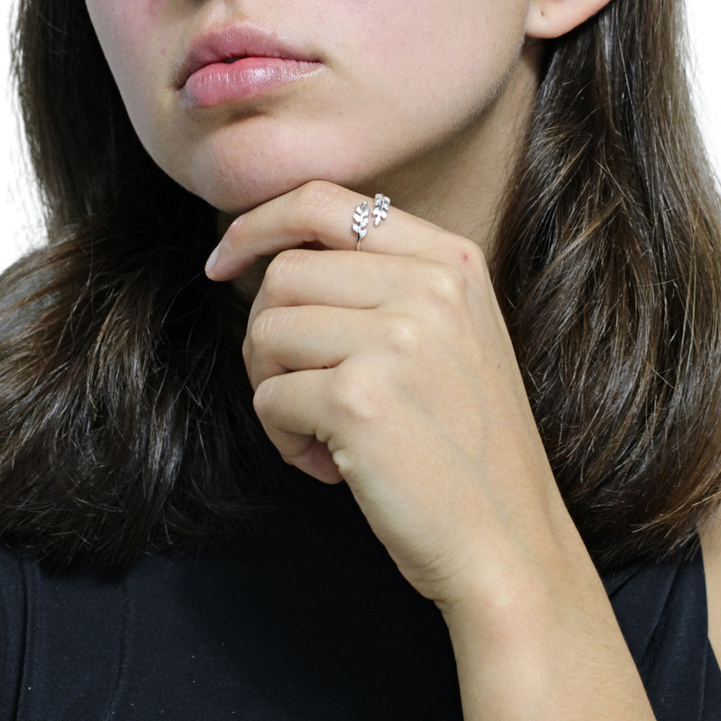 Anillo De Hojas Plata Con Circonia